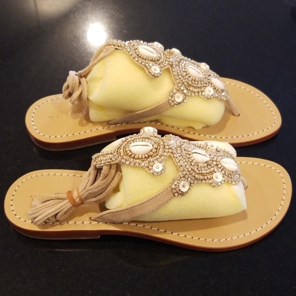 💕TRINA TURK💕 Thong Sandals w/ Shells & Beads - Picture 6 of 8